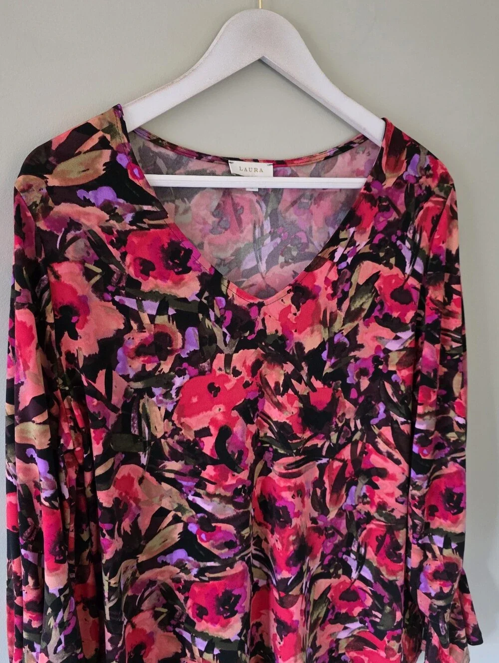 Laura XL Modern Contemporary Romantic Abstract Watercolour Floral Silky Knit Top - Picture 5 of 14